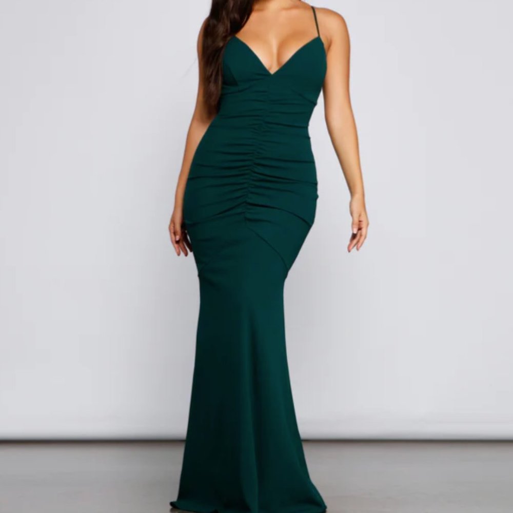 NWT RUCHED FORMAL DRESS | EMERALD GREEN | PROM | WEDDING GUEST GOWN